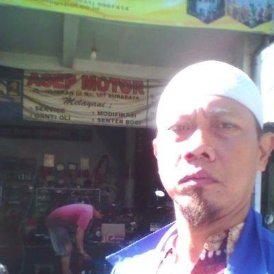 Nugroho37801000's profile picture. Allah maha baik,  tidak ada Tuhan selain Allah,  dia lah yang menciptakan bumi dan langit beserta isinya