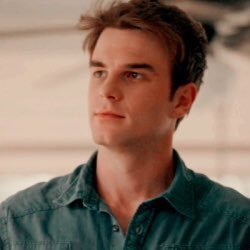 I am Kol Mikaelson I am a vampire who will rip you heart out if you hurt my family .(taken )