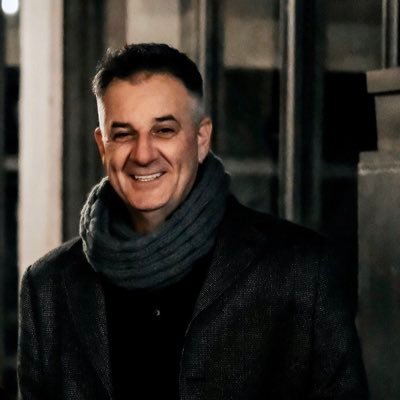 astika1989's profile picture. 