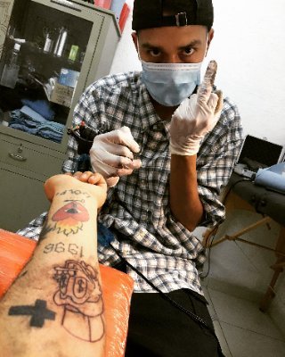 Elcvtrin's profile picture. tattoo artist