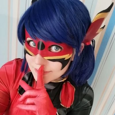 linasakura610's profile picture. Cosplayer since 2005, in kpop since 2008, bookholic and lady of sarcasm since birth | Libra ♎| 06.10. | 🇵🇱 🇬🇧 | Taken