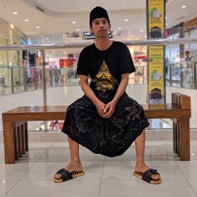 MadMuhammad15's profile picture. Jika benar akui bahwa memang itu benar, dan jika salah maka akui juga bahwa memang itu salah. 
Jangan suka putar balik fakta!!!