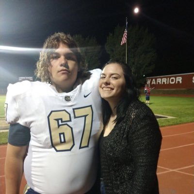 HenegarJeremiah's profile picture. Senior at Cody high school. Just livin and loving life.