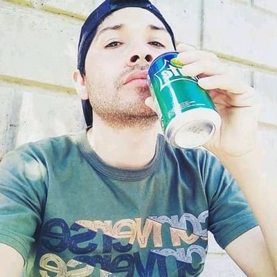 RoccoSenz1's profile picture. #SeguimeYTeSigo➡️⬅️☯️

#Escorpiano🦂🦂

#AmanteDelBuenRockAndRoll🔊🎵🎧

#DeSanCristobalSantaFeArgentina🇦🇷🇦🇷