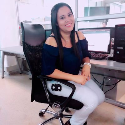 MilviaAlvarez11's profile picture. 💻 ♥️Junior Front-End Web Developer 💻