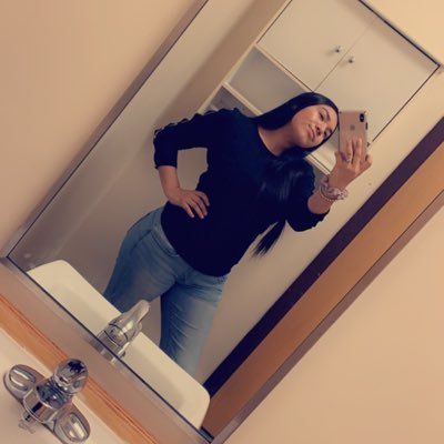 _ayeeeitsanna_'s profile picture. 