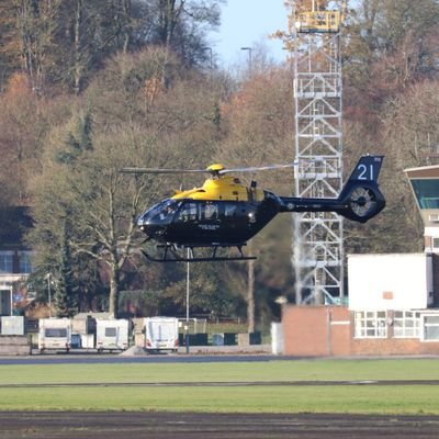 Chris, 31, Student helicopter pilot. 
Passion for aircraft, cars and motorsport. 
Race my Civic EG with Army Sports Car Racing