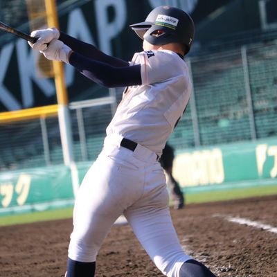 EAW7EIcfDYh0LH0's profile picture. 中学2年
野球してる