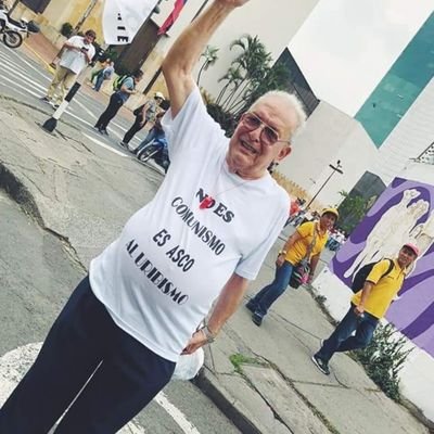 anglikpinzon's profile picture. 