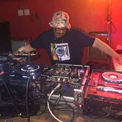 Sahib Muhammad was born and raised in Newark NJ. He has been a club DJ since his teens.He now lives and plays in Baltimore