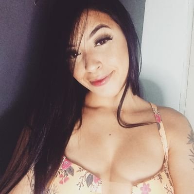 Ela é forte sua graça é divina não é sorte seu pai lhe fez BENDITA ❤
NOIVA do Gerson 😍🙏♥️