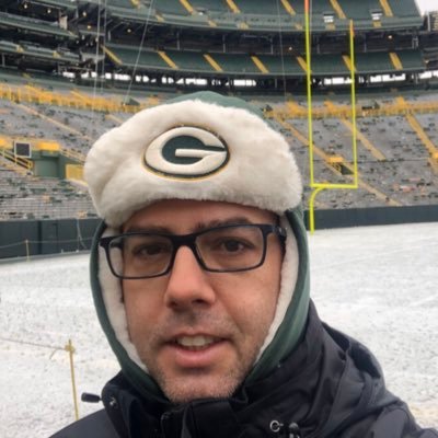 Packers fan, NFL Lover, planning to visit Green Bay soon!!!