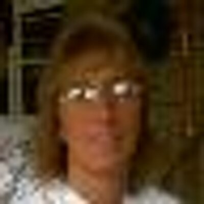 Profile Picture of Wendy Barrett (@siswb88) on Twitter