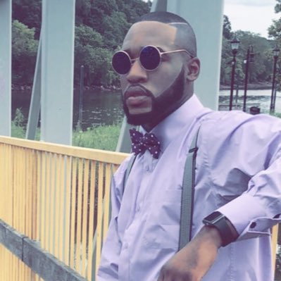 TikTok @joethehoeslayer (200K) #Chef #Mixologist #Barb follow my IG @joethehoeslayer @joethemixologist