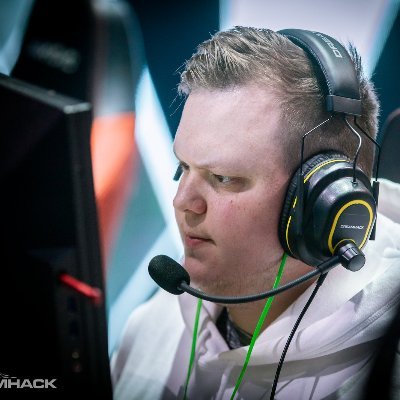 dZscsgo Profile Picture