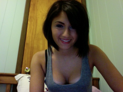 ginaxmarie's profile picture. In my dream world, I would wear party dresses all of the time and eat desserts for every meal.