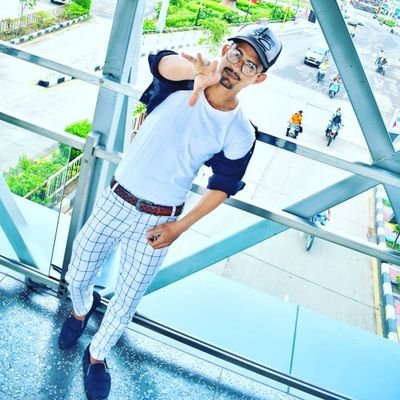 sarfara43621689's profile picture. IT'S SARFU