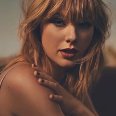 CamSwiftie13's profile picture. 🇦🇷||Just a girl in love with Taylor Swift's lyrics and talent and gorgeousness 😻 23 🎉🎊 NEVER MET TAYLOR 💜 10.27.15 #1989TourMiami
she/her