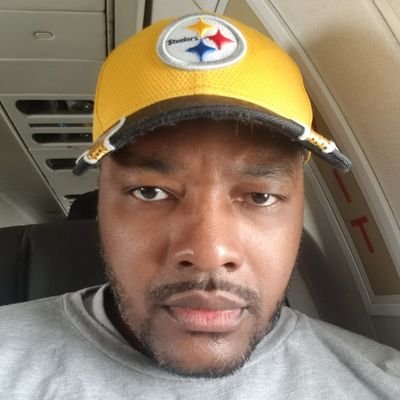 Smiles thru everything 😊
Pittsburgh Steelers fan!