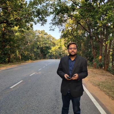 M.phil in Political science,Master in public Administration, PGDRD,
Public Policy, Government, Politics, Environment is My favourite Subject.
