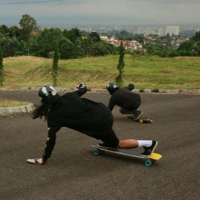 Jja!| downhill skateboarder| ntssk8shop.bdg