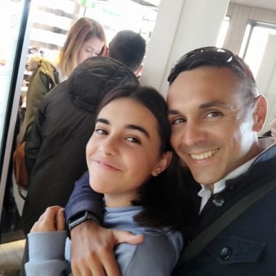 Feliz papá!!! Siervo de España!!! Necesitamos un cambio, lucha por tus ideales!!!🇪🇦🇪🇦🇪🇦🇪🇦.
