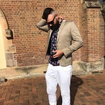Founder @wokeonline | Submit to https://t.co/grA40evV77 |