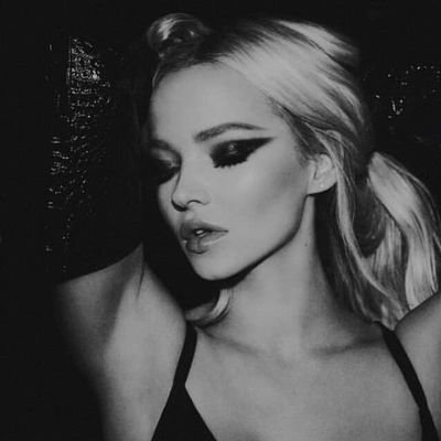 ❤️ @dovecameron ❤️