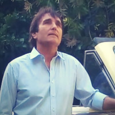 Cantante y Compositor Argentino.. Your dreams are not impossible, if your heart beats in that direction too!