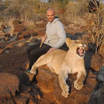 erasmolpa's profile picture. I‘m a donkey with a unicorn costume #Engineer #DevOps #Cloud #Microservices #Runner