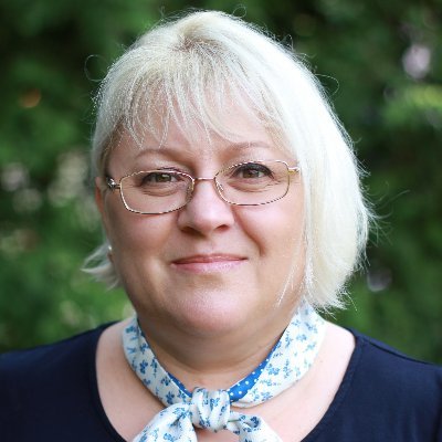 Lidia Damian, Registered Psychotherapist (Qualifying)
Therapy & Counselling for individuals, couples, families
In Person & E-therapy (online, text support)