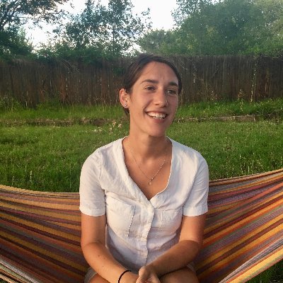 Postdoc in Stoddard Lab, Princeton EEB. Structural color, feather micro- and macrostructure, color vision and color genetics in birds. she/hers