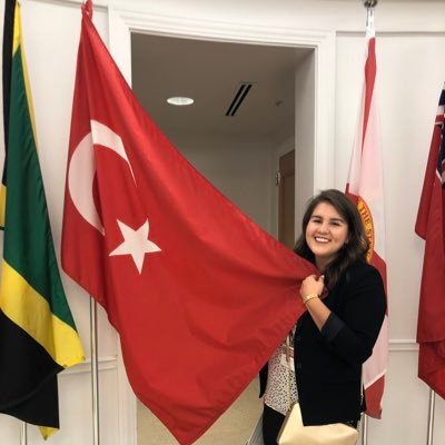 PhD Student of International Relations @fiu_sipa | studying discourses on migration & their effects DREAMer | colombiana ama Türk gibi bir kız 🇨🇴🇹🇷