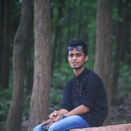 Saurabh43231329's profile picture. I am politically apolitical 😬