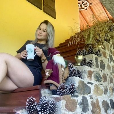 salut à tous je suis célibataire ouvert d'esprit j'aime la sincérité pour satisfaire la personne énormément je demande aussi je reçois 0756871650 sur whatsapp