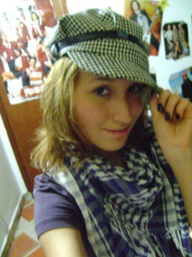 hamnet16's profile picture. me gusta conocer personas, tengo 16 años, mido 1,63 xD....soy muy COOL !