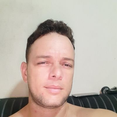 maldito homem, que confia em outro homem.