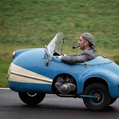 Здрасьте.
Теперь я Ваш механик!
Интересные истории из мира машин, про двигатели и про то что их заводит..
#Мурманск #авто #ремонт #сварка #расточка