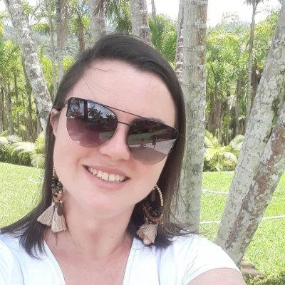 luannemoliari's profile picture. 💡Empreendedora Pet 
@friburgodog 🐕♥️
Acesse e curta! 
Modelo Plus Size📸
Parcerias inbox.