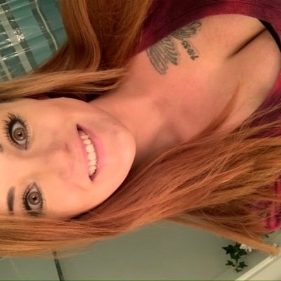 eghscxoxox's profile picture. 