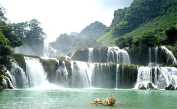 A Vietnam tour operator & travel agency with adventure holidays, nature tours and budget tours.