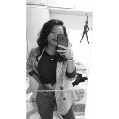 Oro1903's profile picture. 'Y dejar que mis pies dibujen el recorrido de mi alma'.