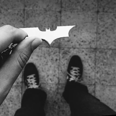 Occupy El-Raml St. - Definitely not your average hero but still MVP - حسيب حبه كتب و قمصان كاروهات كتير و قطة. - حنخيب ولا ايه؟ -