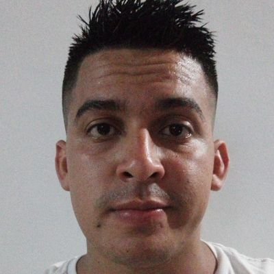 JulinDavidTorr2's profile picture. 