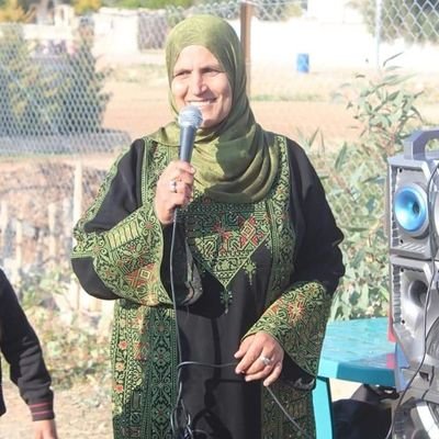 سعاد الزعيرات ام عز الحواتمه عضو مجلس بلدية ذيبان ورئيس ملتقى اطفال وعضو مؤسس في عدة جمعيات ناشطة اجتماعية