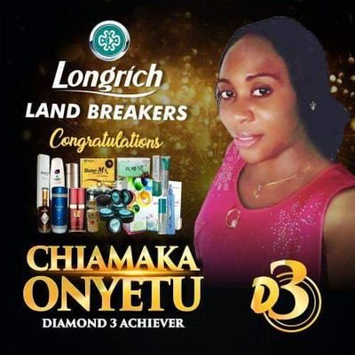 Chiamak85761792's profile picture. simple