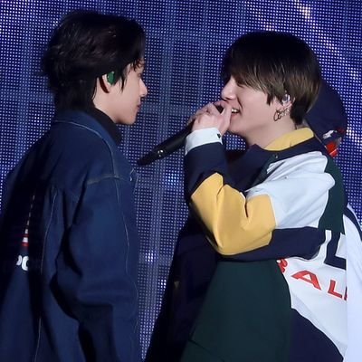 parallaxx_'s profile picture. @BTS_twt 💜
