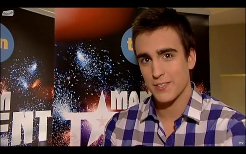 FCLisy's profile picture. We FoxFans, First Polish FC Peter Lisiecki.
You don't know him?
Look at his channel on youtube:
http://t.co/jTJGZMN2xg