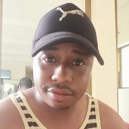 Charmantlucas13's profile picture. Ma modestie