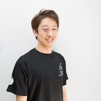 PHIピラティスコンプリートインストラクター。
　
尼崎でスポーツマンに愛される
接骨院院長•ピラティススタジオ
経営しています。

治療、ピラティスを通して姿勢改善、元気な身体と心を整え、パフォーマンスアップ❗
　　　　　
痛み、姿勢にお悩みの方は
DM またはお電話ください。


動画は下記のアドレスよりいけます